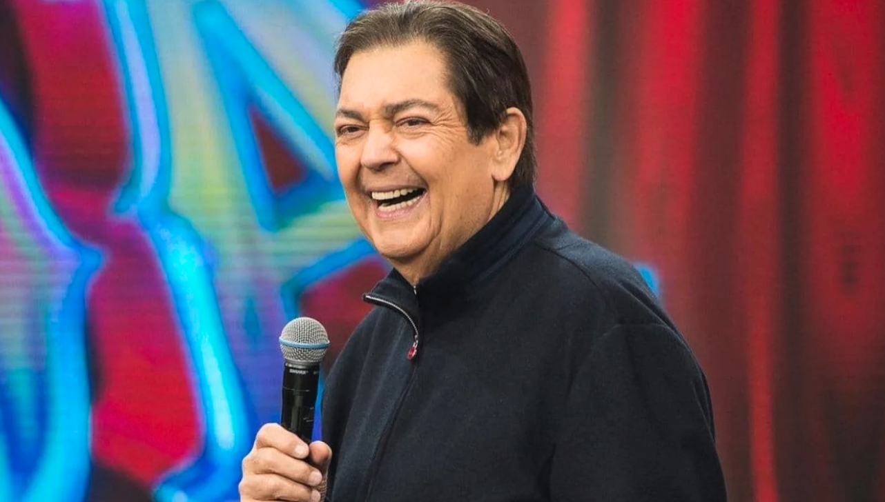 Após novos transplantes, Faustão é extubado e apresenta sinais positivos