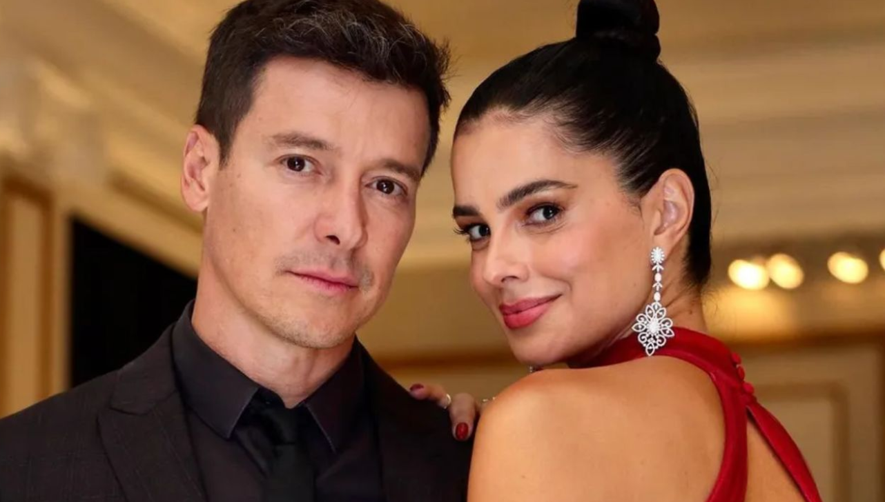 Rodrigo Faro e Vera Viel presenteiam funcionária com um apartamento